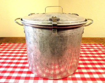 Vintage Aluminum Cooking Pot with Lid and Steam Vent, 1930s