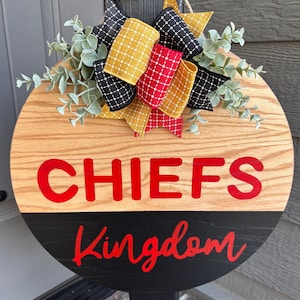 Hand painted Kansas City Chiefs door hanger, Front porch decor, Kansas City Chiefs decor, chiefs decor, chiefs kingdom