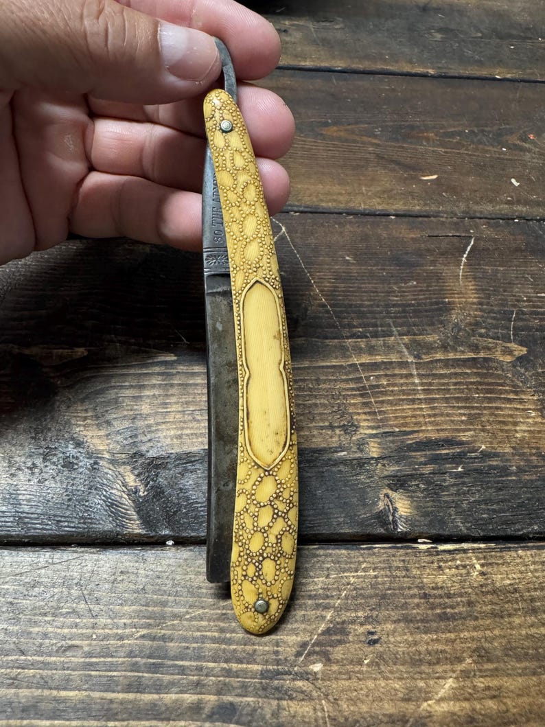 Retro Straight Razor Vintage Straigjt Razor With Cool Handle . Vintage Straight Razor 80 the ...