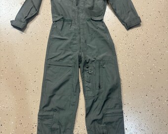 Medium 70s US Army OG-107 Cotton Coveralls Suit 1st Pattern Paint