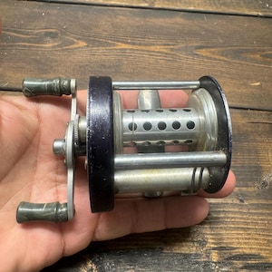 vintage fishing reel Langley speedy pflueger . old fishing reel