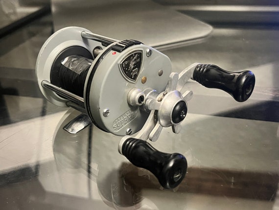Vintage Pflueger Supreme 510 Fishing Reel Mint Condition