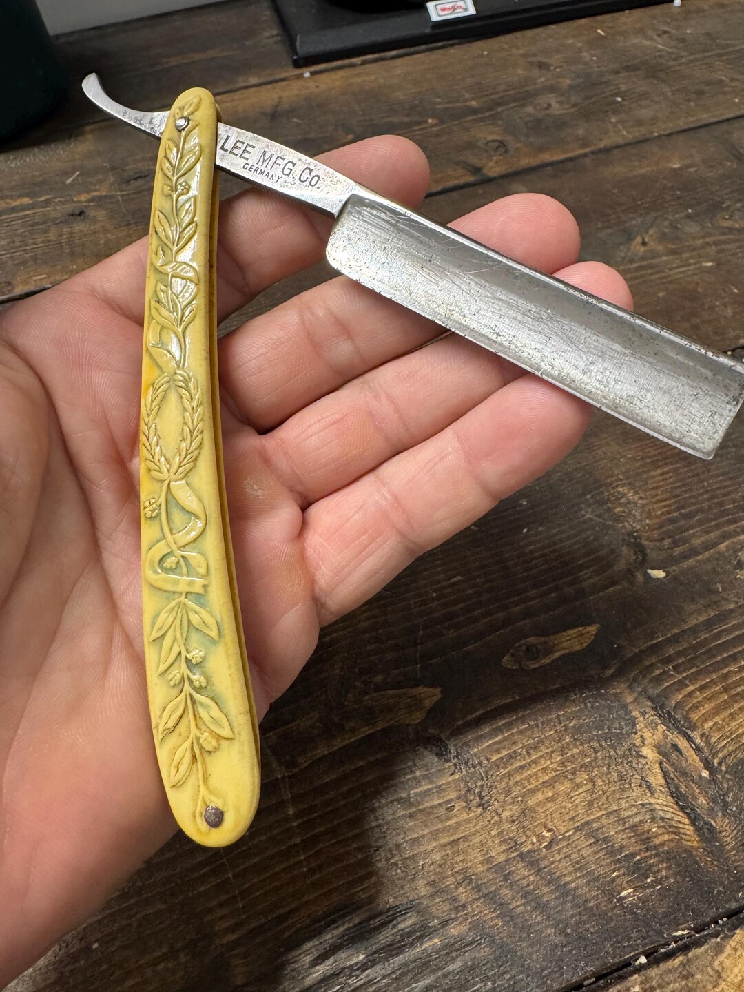 Vintage Beautiful Straight Razor Made in Germany . Straight Razor. Lee ...