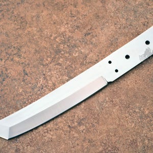 Knife Blank D2 Steel Traditional Tanto Making Blade Hunting Skinner Skinning D-2 Knives [H-BLANK-15-D2]