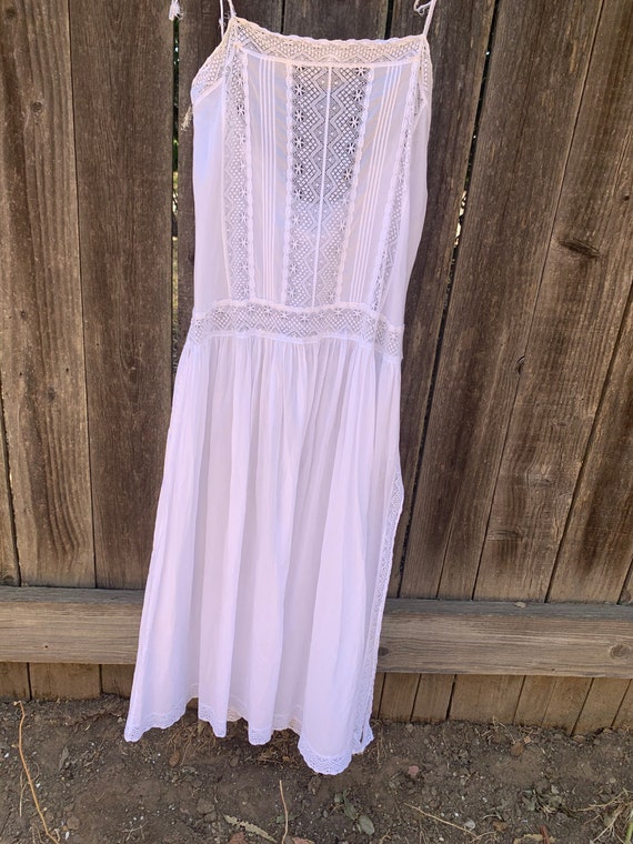 Stunning Edwardian white lace and cotton dress
