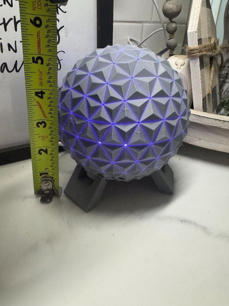 Epcot Table light image 4