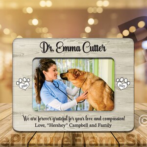 Personalized Veterinarian Picture Frame, Veterinarian Thank You Gift, Veterinarian Appreciation Gift, Personalized Vet Gift, Vet Tech Gift image 2