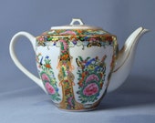 Old Chinese porcelain famile rose mandarin teapot DSC_00643