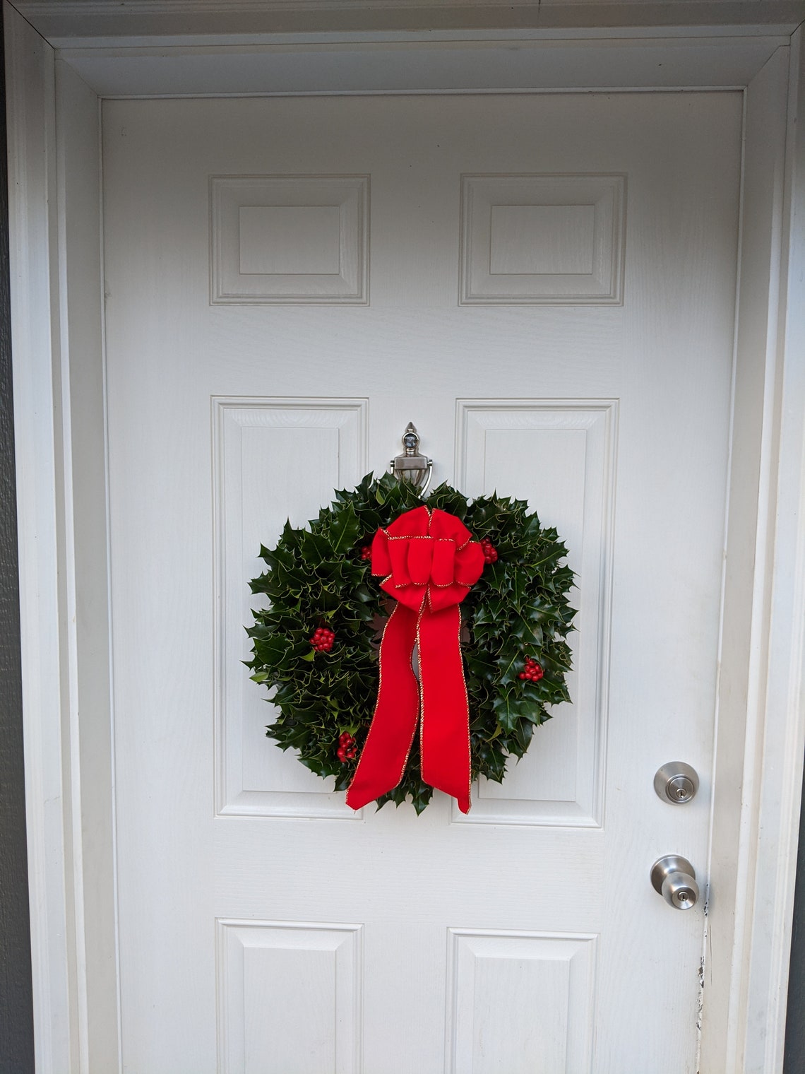 Vintagestyle Fresh Holly Wreaths Etsy