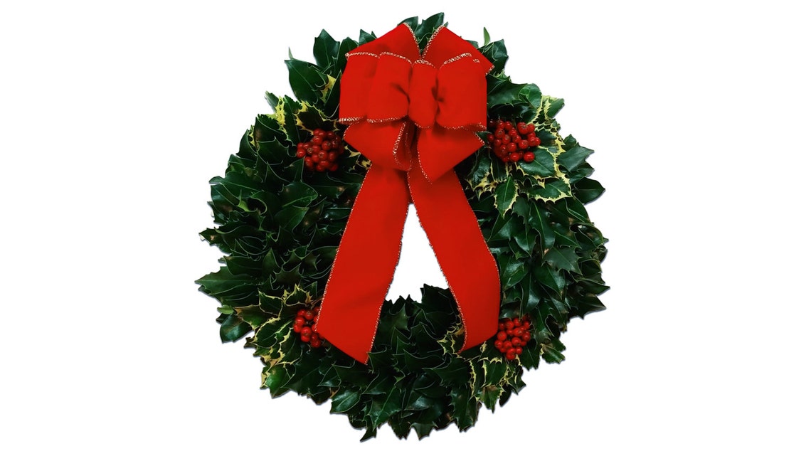 Vintagestyle Fresh Holly Wreaths Etsy