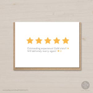 Puede incluir: Una tarjeta blanca con una calificación de cinco estrellas y el texto "¡Experiencia excepcional! ¡Estrellas de oro!! * ¡Definitivamente me casaría de nuevo!"