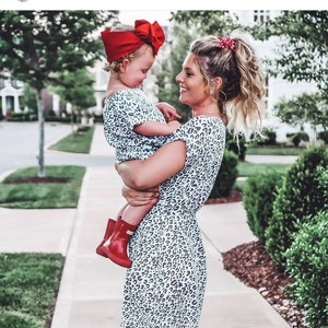 Mommy and Me dresses | Mommy and Me matching outfits | Mommy and me outfits | Mom Daughter Dress | Mommy and Me Gifts | Mother&#39;s day gift