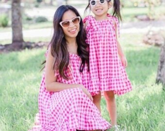 Pink Mommy and Me dresses | Mommy and Me matching outfits | Pink Mother & Daughter Dress | Pink Mom and Daughter Dress | Gingham Dress