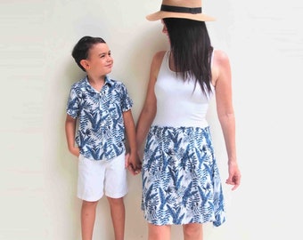 Traje de mamá y yo - Hojas azules, traje de madre hijo a juego, madre hijo a juego, falda boho, falda de verano, camisa a juego, camisa tropical