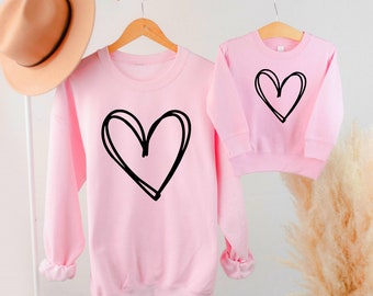 Mommy and Me Outfit, Mom daughter matching Sweater, Love heart Sweatshirt, Valentine's matching sweatshirts, Mother's Day Gift, New Mom Gift