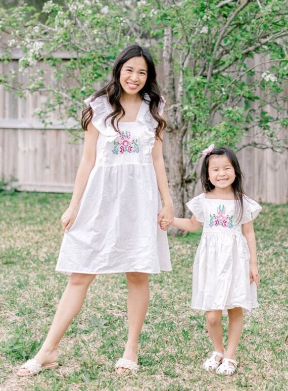 Embroidery Dress Mommy and Me Dresses Mommy Me Matching Outfits Mommy and Me Outfits Mom Daughter Dress Mother s Day Gift Etsy Canada