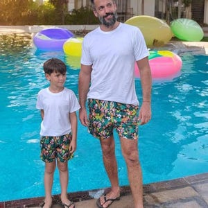 Vader en zoon bijpassende zwembroek, vader en zoon bijpassende zwembroek, vader en zoon bijpassende zwembroek, vader zoon bijpassende outfit, vader cadeau