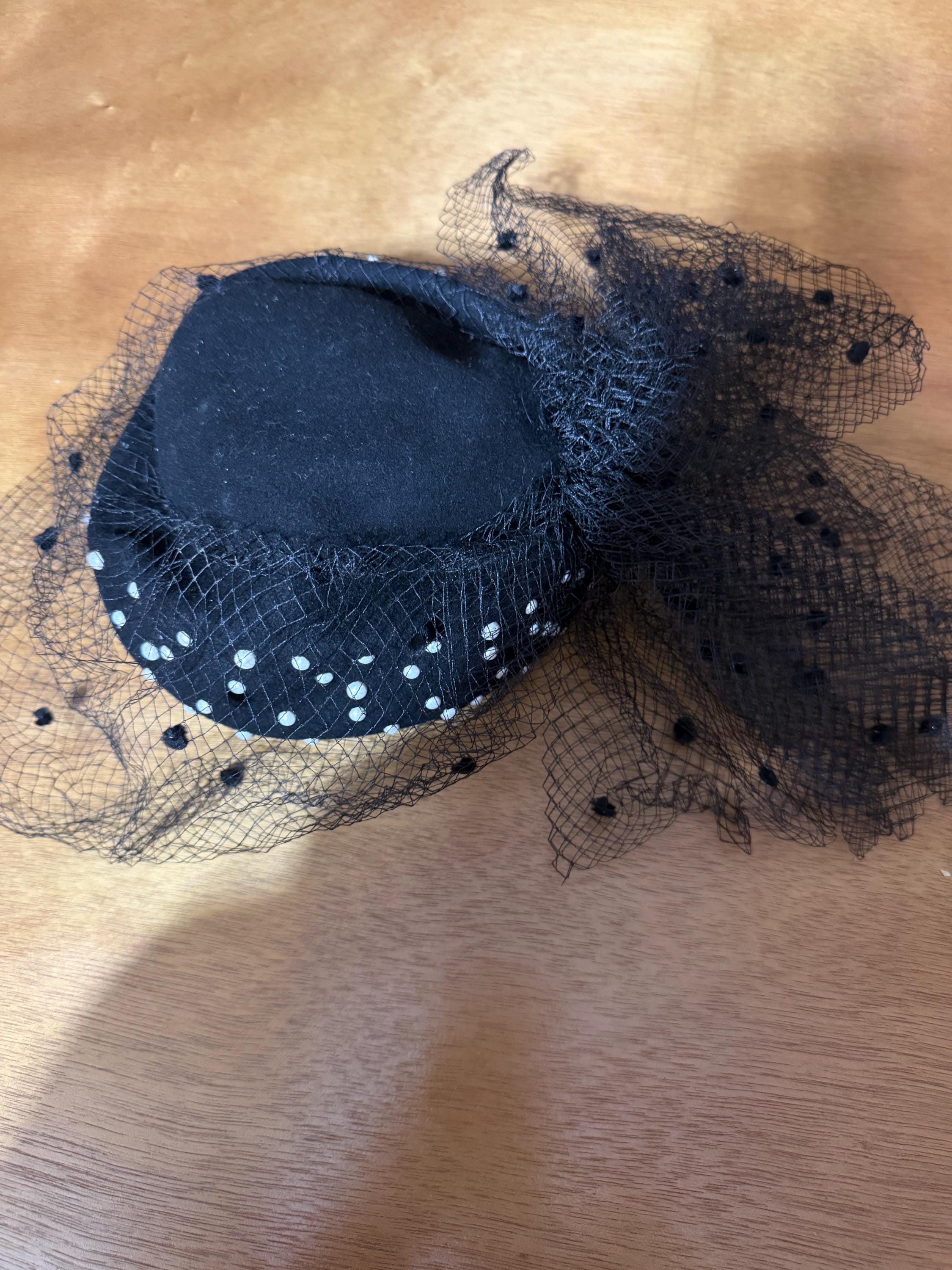 VINTAGE ADOLFO II BLACK WIDE BRIM LINEN HAT WITH STRIPED BOW Vintage Adolfo Hats - Etsy main image 3