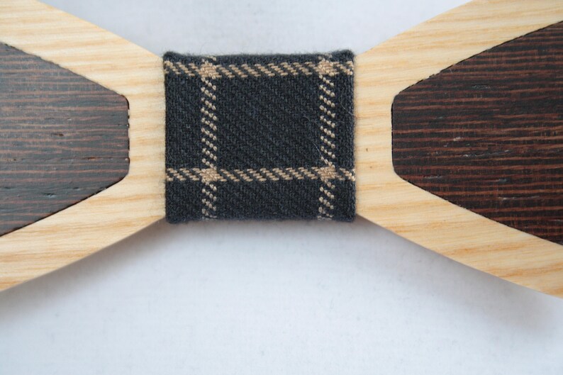 Wood natural and brown bow tie for men
