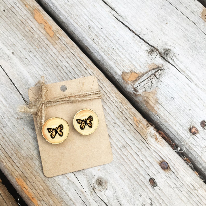 Pyrography Wooden Jewellery Wooden Jewelry Small Stud Earrings Canada Eco Friendly Natural Wood Post Earrings Maple Leaf Earrings