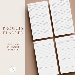 Könnte beinhalten: Druckbare Planer-Einsätze für den persönlichen Gebrauch. Die Einsätze beinhalten Abschnitte für laufende Projekte, Projektplanung und Aufgaben. Jeder Abschnitt hat Felder für Name, Frist, Notizen und den Status der Erledigung.