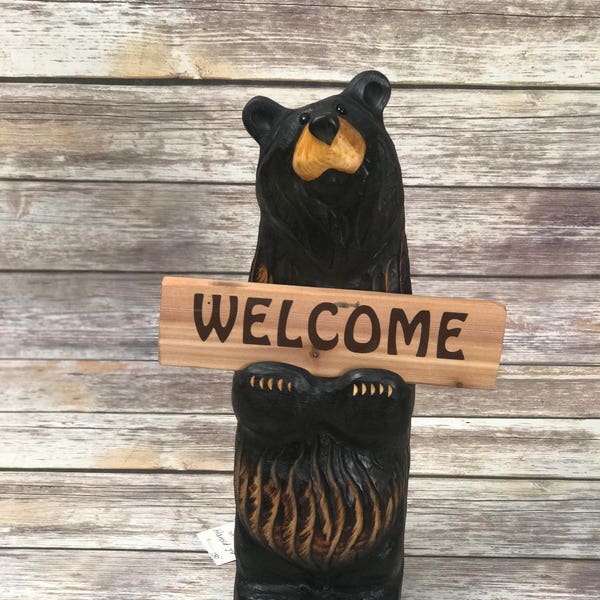 Chainsaw carved Welcome bear