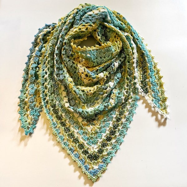 handmade crosia shawl
