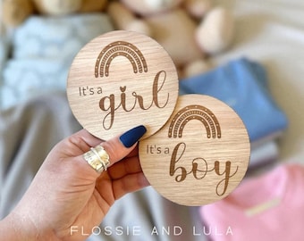 Wooden Gender Reveal Disc: It's a Boy/Girl Announcement, Photo Prop