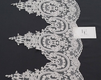 Ivory Alencon Lace Trimming: Scalloped French Bridal Gown Lace (11.8" Wide)