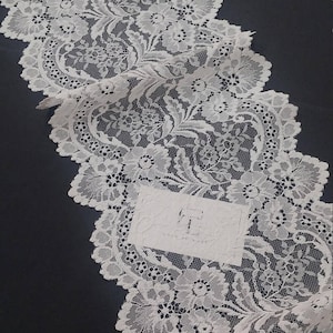 Passamaneria in pizzo avorio, bordo in pizzo chantilly, bordo in pizzo francese, passamaneria in pizzo per velo da sposa bianco, pizzo per lingerie con ciglia smerlate, LL8831