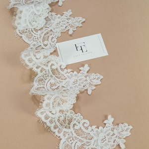 Passamaneria in pizzo Chantilly bianco neve con cordoncino, pizzo francese, pizzo da sposa, WDL6011_1