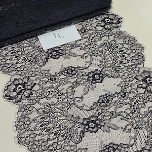 Zwarte Franse Chantilly delicate kantversiering op maat gesneden, zwart kantdecoratielint, zwarte fourniturenkant, LMT5801