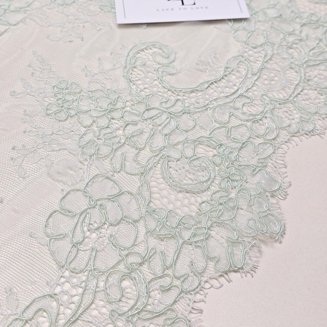 GREEN LACE THREE PIECE