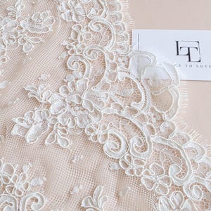 Renda Chantilly marfim claro com cordão, renda francesa off white, renda de casamento, WDL6018