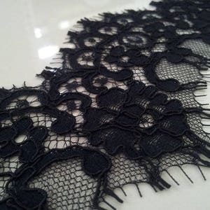 Passementerie en dentelle noire, dentelle française, dentelle d'Alençon, dentelle de robe de mariée, dentelle de mariage, dentelle jarretière, dentelle de robe de soirée, yard de dentelle de lingerie L11061