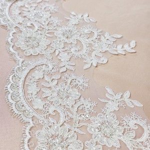 Passamaneria in pizzo bianco sporco con perline, pizzo con paillettes, pizzo di perle, pizzo Chantilly, pizzo francese, pizzo da sposa, pizzo da sposa, pizzo ricamato, EEV2147
