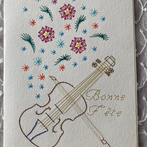 Jolies cartes brodées à la main, instruments de musique
