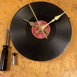 DIY clock movements are available in four shaft lengths: 13 mm, 16.5 mm, 20 mm, and 28 mm. They are excellent for crafting and repair work. hands and hardware included.