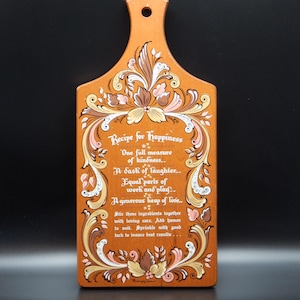 SCANDINAVIAN BREAD BOARD Vintage 1964 Berggren Recipe for Happiness Hanging Cutting Board Rosemaling Design & Wording on Brown Wood Board