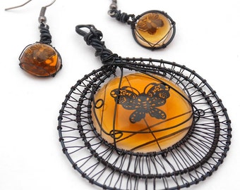 Necklace and earrings black butterfly