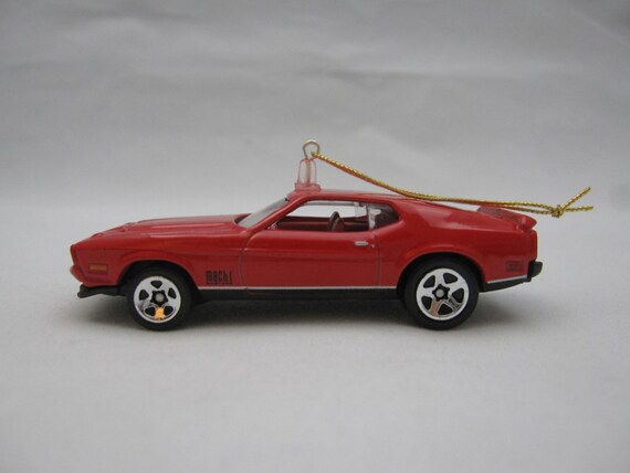 hot wheels mustang mach 1 007