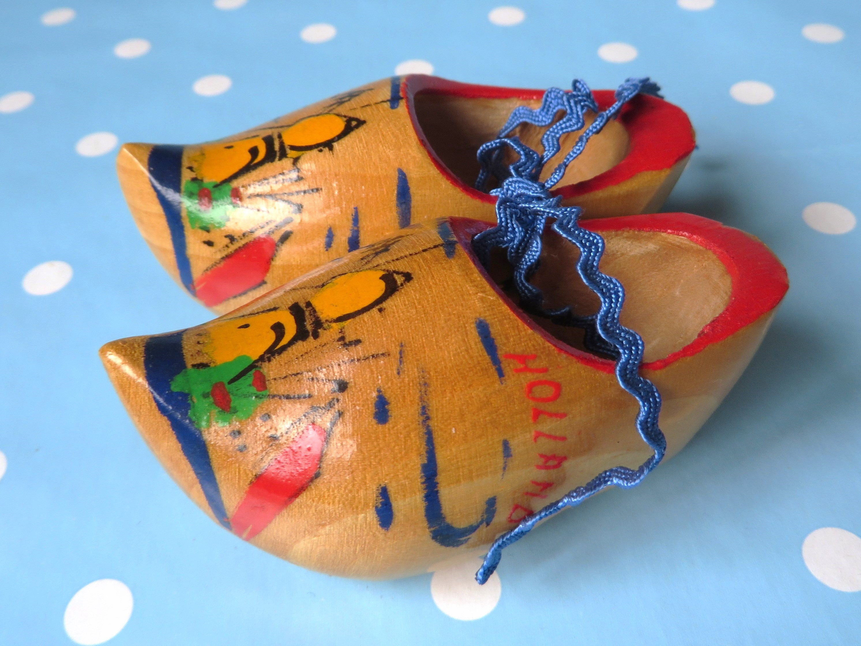 Vintage Hand Painted Red Mini Wooden Shoes 2 Inches Rustic Gnome Shoes  Wooden Gnome Shoes Fairy Shoes Fairy Garden Shoes Nr 4 