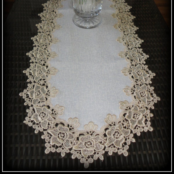 35" Soft Gold Rose Lace Table Runner Dresser Scarf Vintage Antique Victorian