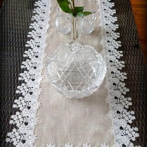 dresser scarves Oriental Bird Table Runner