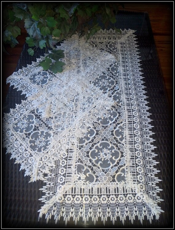 54 Lace Dresser Scarf Table Runner Plus 2 Doilies Or Etsy