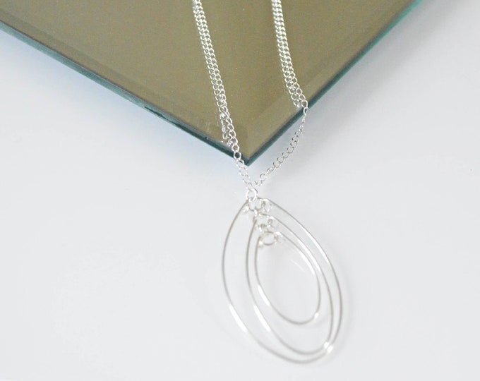 Silver Oval Pendant Necklace, Stylish  Layered Geometric Necklace, Jewelry Gift for Her