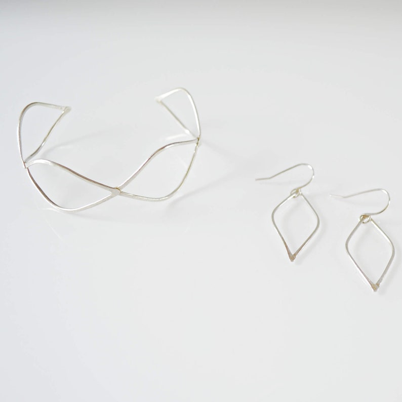 silver dangle earrings simple