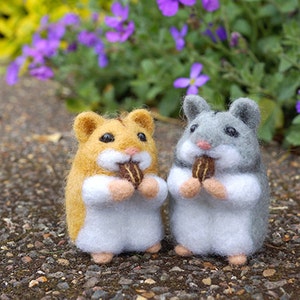 Needle Felted Hamster, felted animal sculpture, wedding gift for couple, miniature, doll pet, wool felting animals, custom pet,