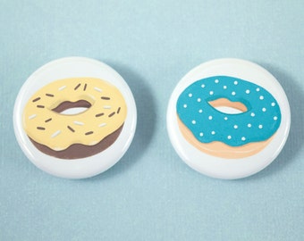 Doughnut Pin, Pinback Button Pin, Donuts Gift, Doughnut Gift, Doughnut Button, Illustrated Doughnuts, Donuts Pin, Art Button Pins,  Set of 2