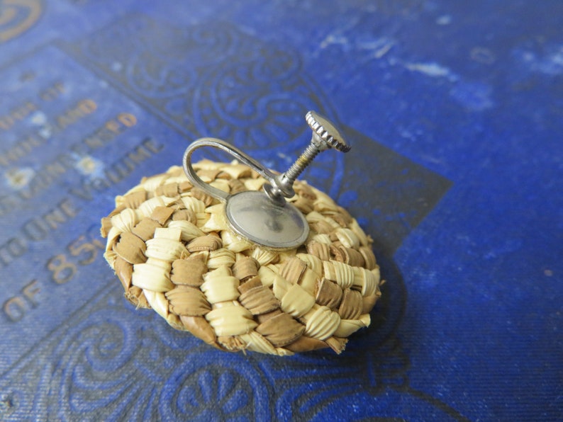 Vintage Boho Wicker Sombrero Screw Back Earrings